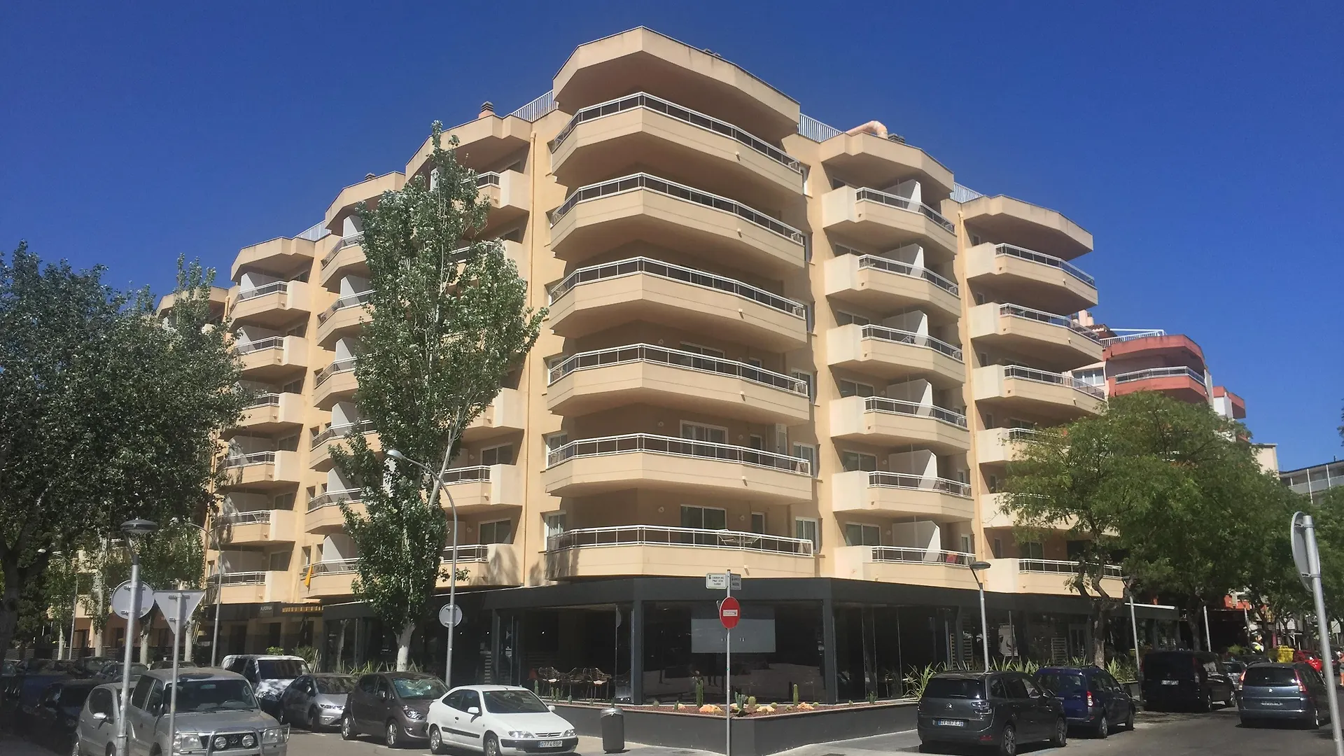 California Apartments Salou