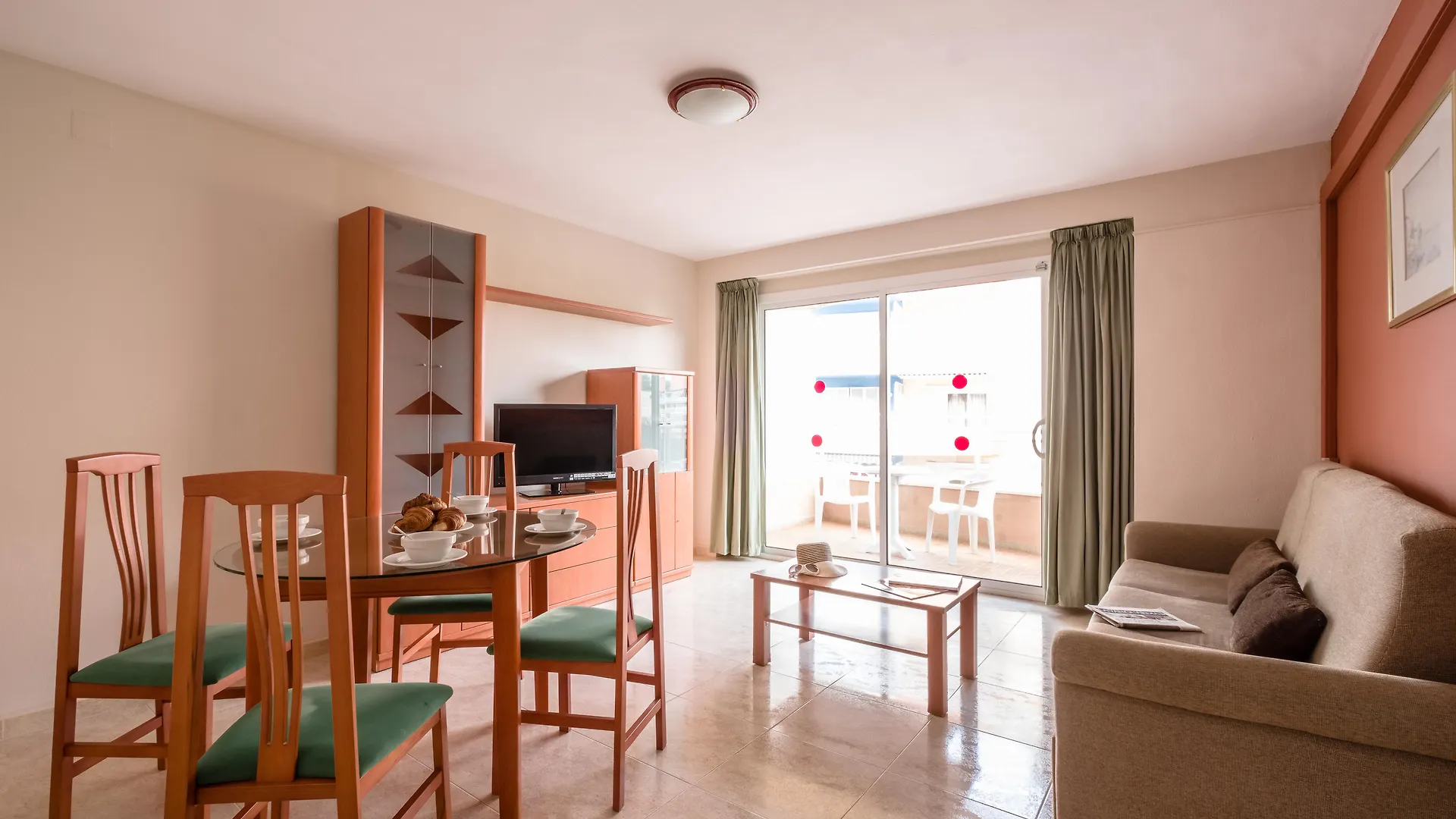 California Apartments Salou